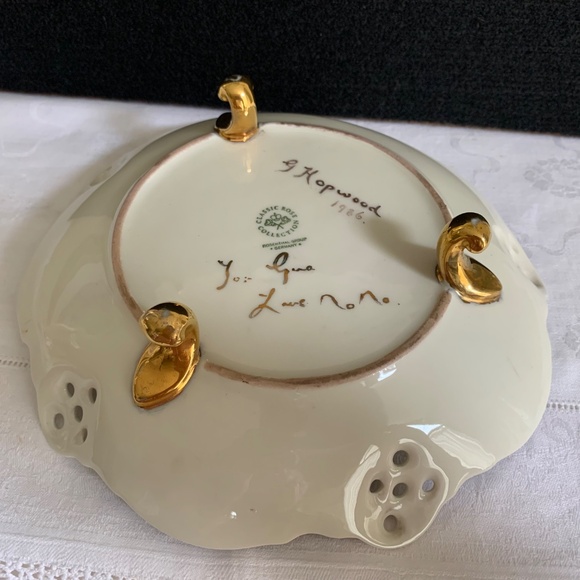 Rosenthal Classic Rose Collection, Footed Plate Bowl - Picture 5 of 5